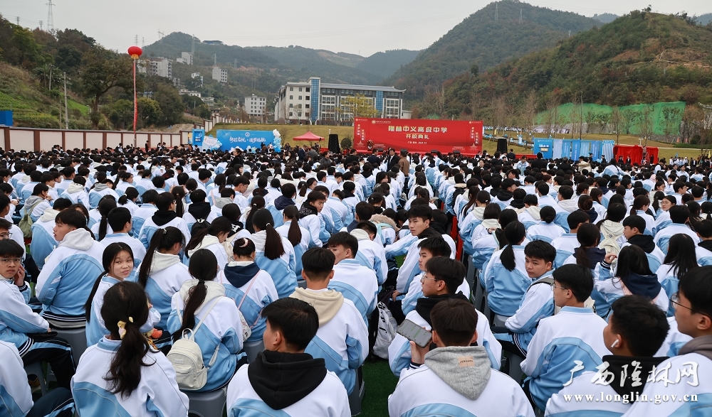 9b3c24fd6cd86804530821fbb91ba352